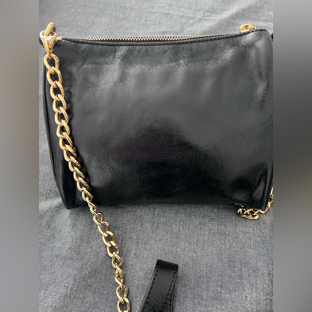 Badgley Mischka Black leather Small Crossbody Bag with Gold Chain - Picture 2 of 7